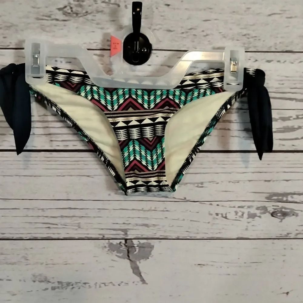 New Without tags. "Skye" woman's bikini bottoms